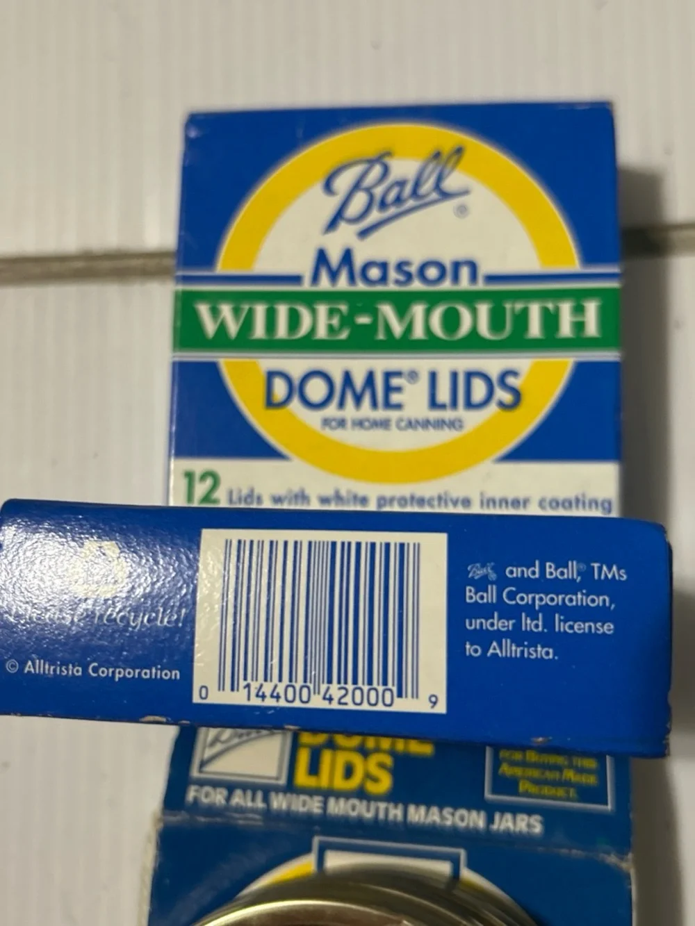 Ball Mason Wide-Mouth Dome Lids in Gold - Pack